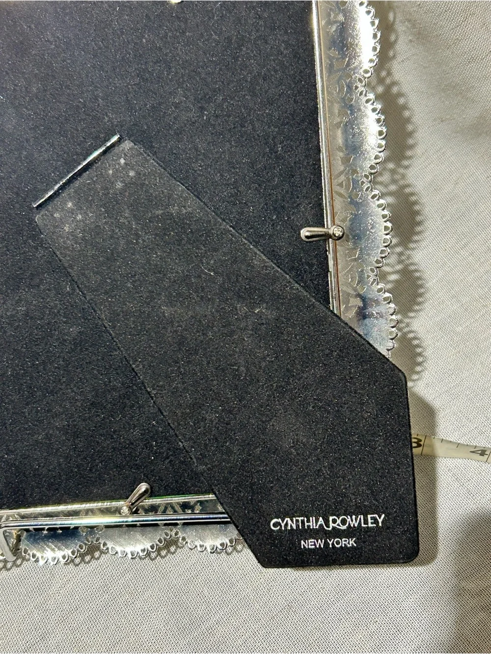 Cynthia Rowley New York silver-tone metal filigree lace picture frame